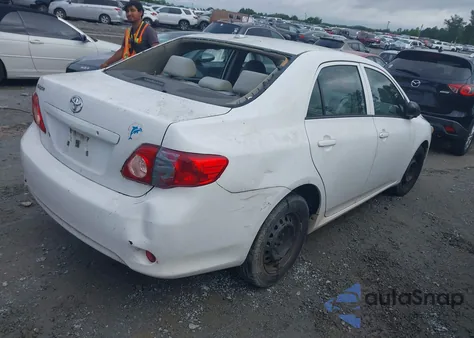 2010 Toyota Corolla z USA, uszkodzony, nr VIN 1NXBU4EE5AZ212570